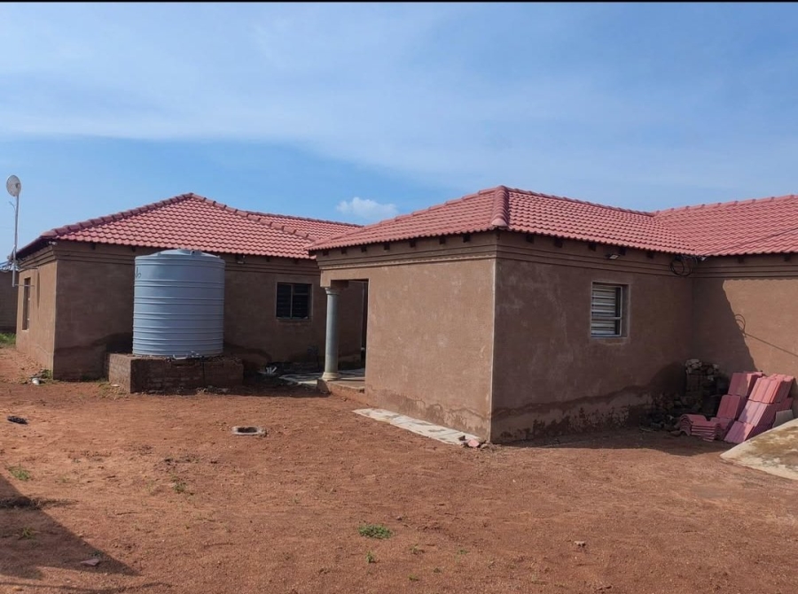 3 Bedroom Property for Sale in Ga-Dikgale Limpopo