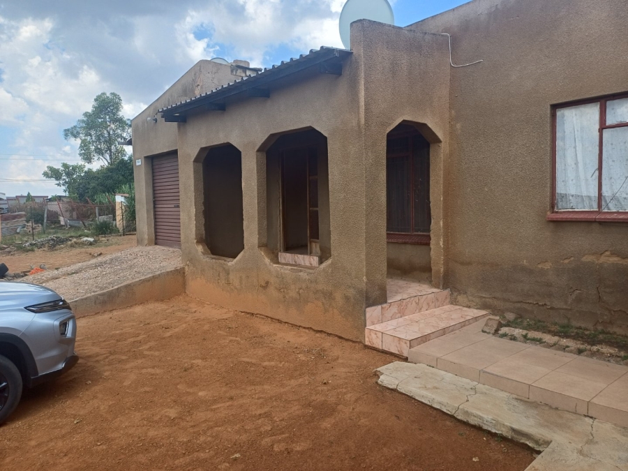 5 Bedroom Property for Sale in Megoring Limpopo