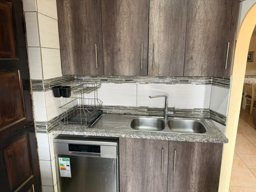 5 Bedroom Property for Sale in Nirvana Ext 3 Limpopo