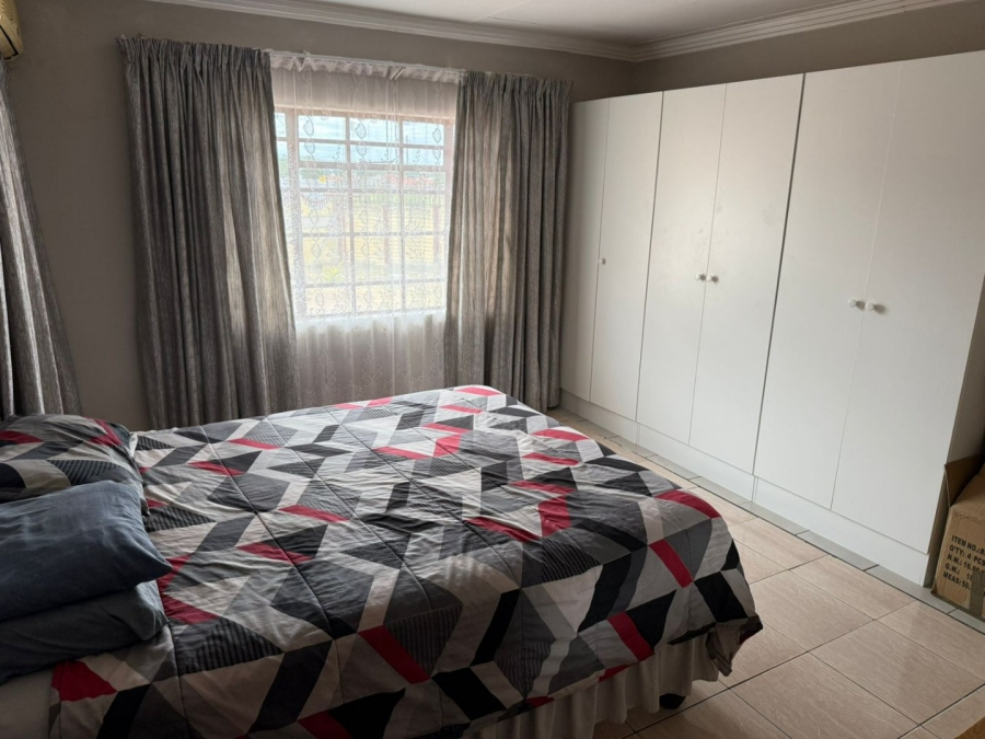 5 Bedroom Property for Sale in Nirvana Ext 3 Limpopo