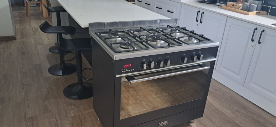 To Let 4 Bedroom Property for Rent in Bendor Limpopo