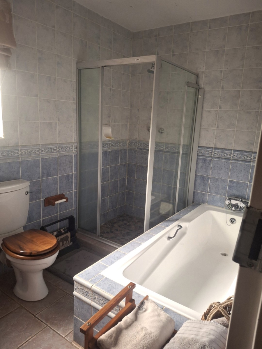 5 Bedroom Property for Sale in Rooiberg Limpopo