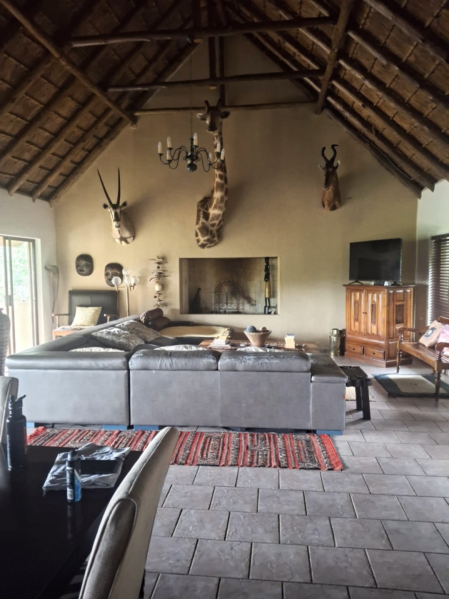 5 Bedroom Property for Sale in Rooiberg Limpopo