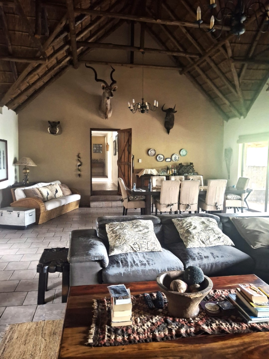 5 Bedroom Property for Sale in Rooiberg Limpopo