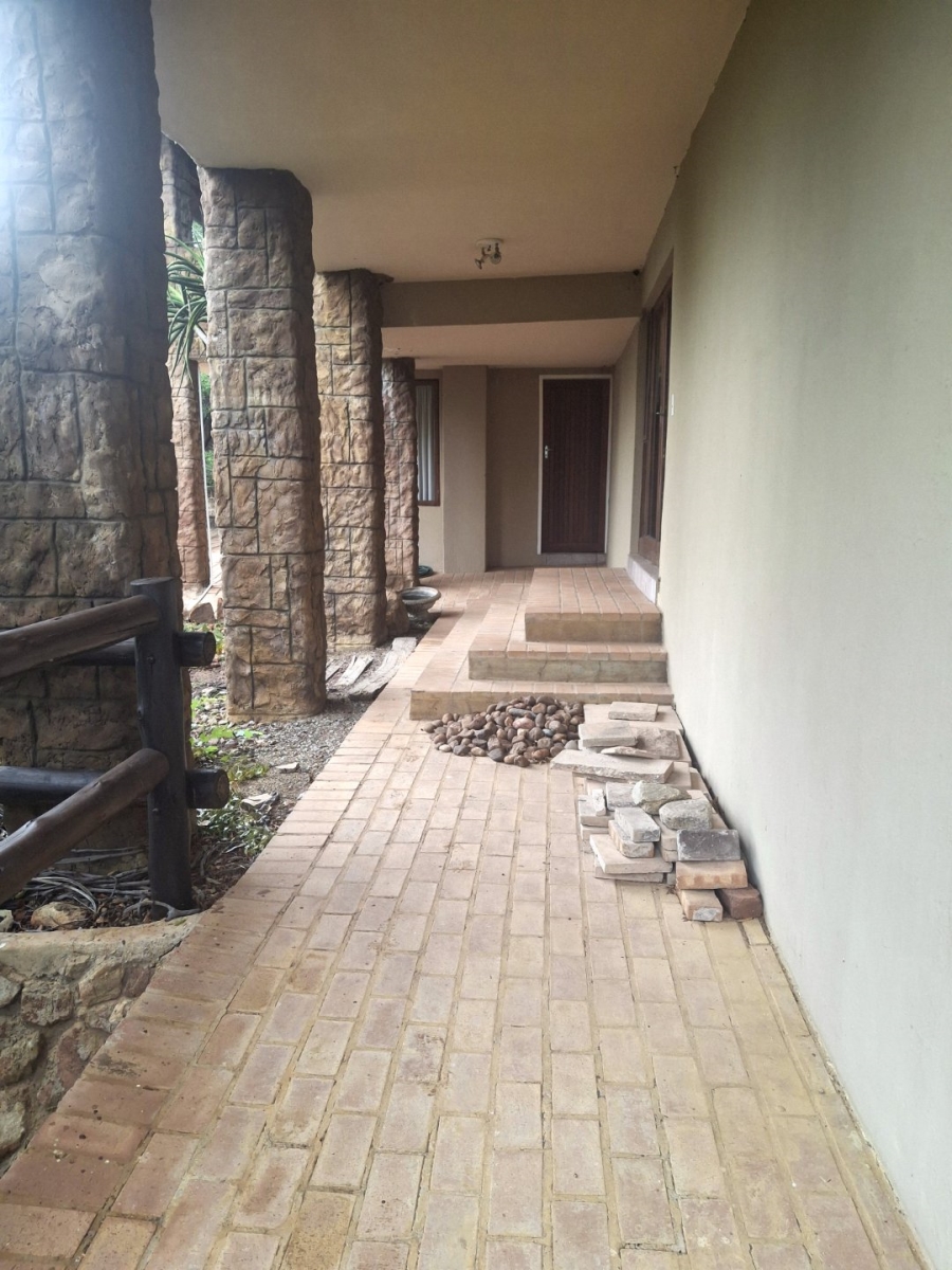 5 Bedroom Property for Sale in Rooiberg Limpopo