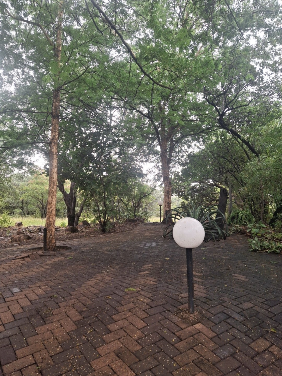 5 Bedroom Property for Sale in Rooiberg Limpopo