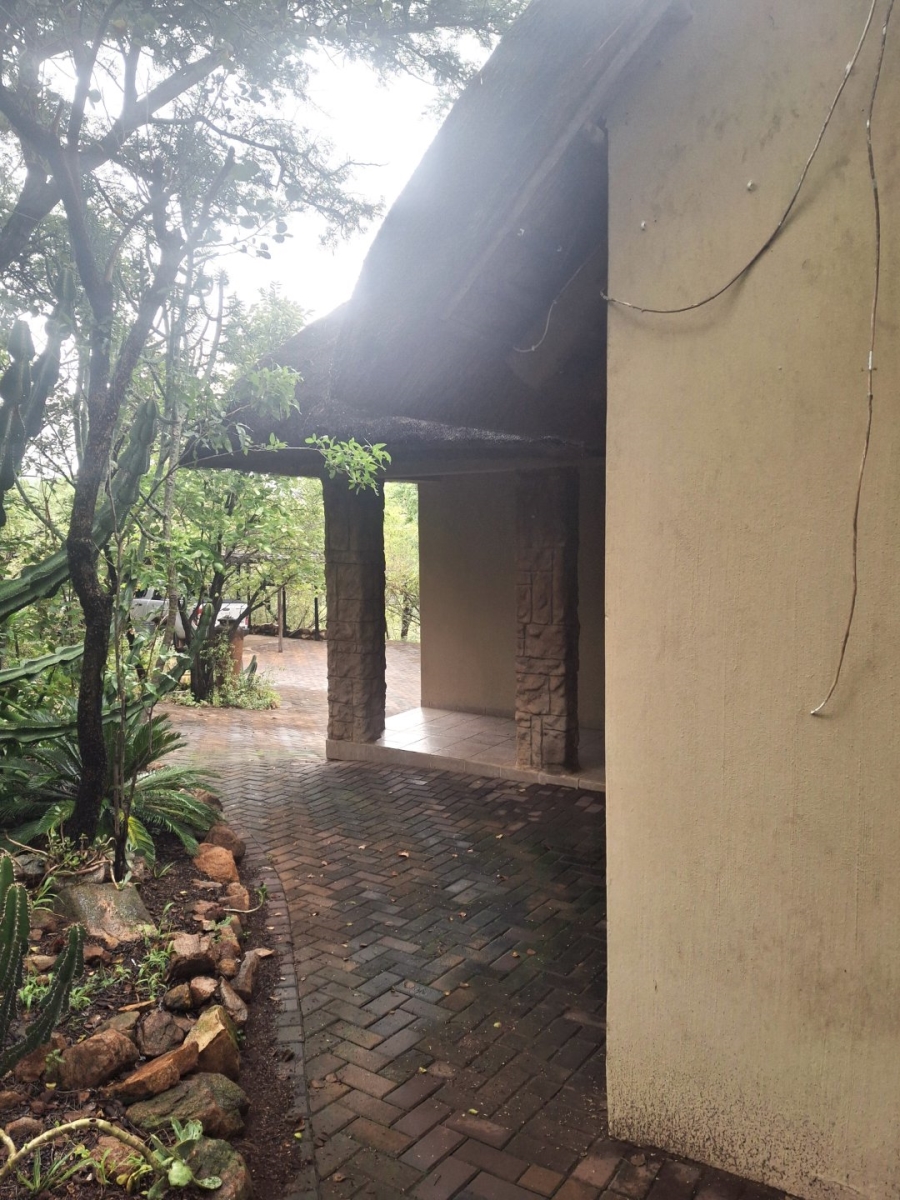 5 Bedroom Property for Sale in Rooiberg Limpopo
