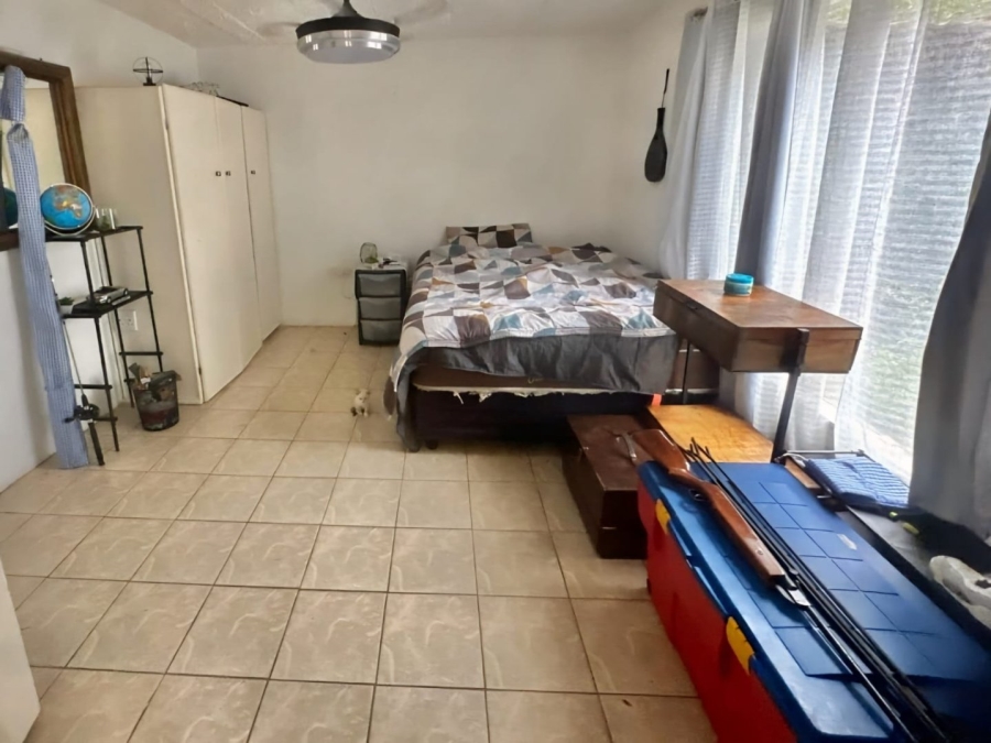 5 Bedroom Property for Sale in Leeupoort Limpopo