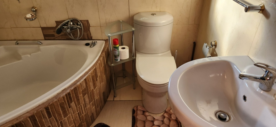 3 Bedroom Property for Sale in Westenburg Limpopo