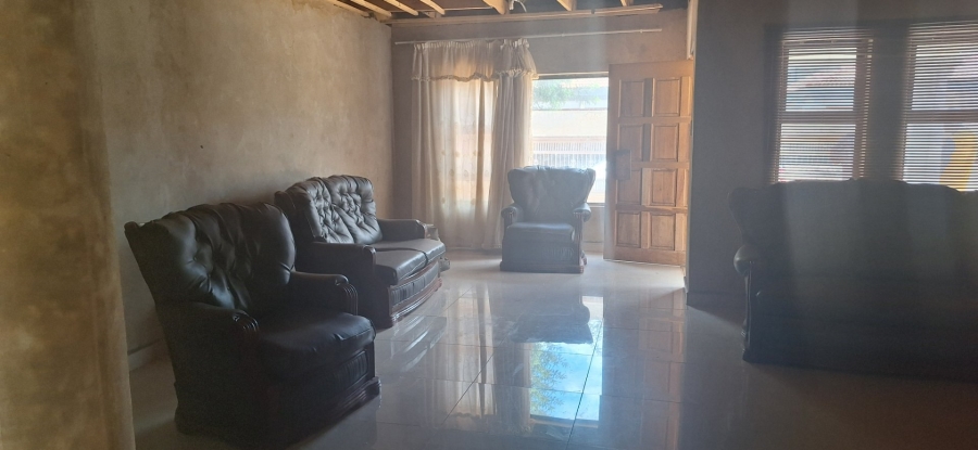 4 Bedroom Property for Sale in Chroompark Limpopo
