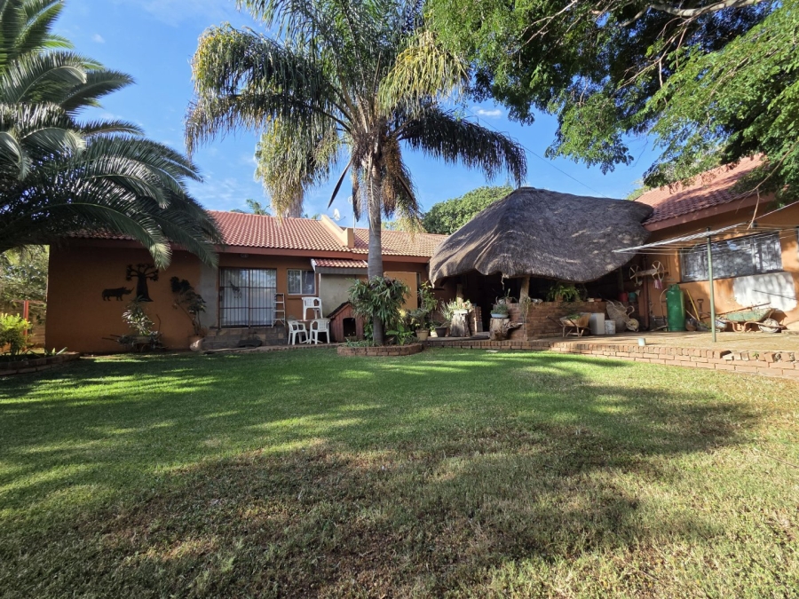 3 Bedroom Property for Sale in Fauna Park Limpopo