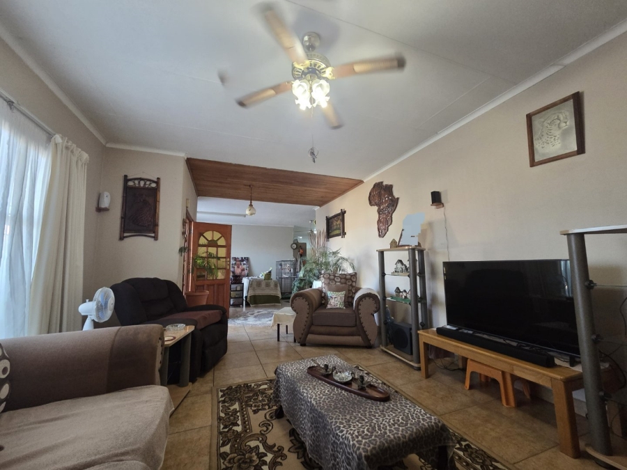 3 Bedroom Property for Sale in Fauna Park Limpopo