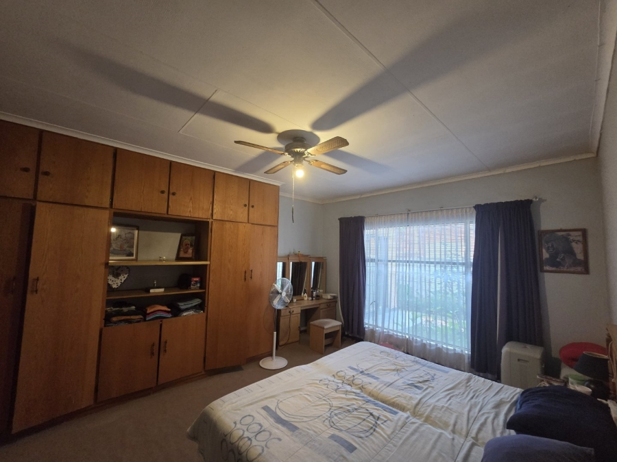 3 Bedroom Property for Sale in Fauna Park Limpopo