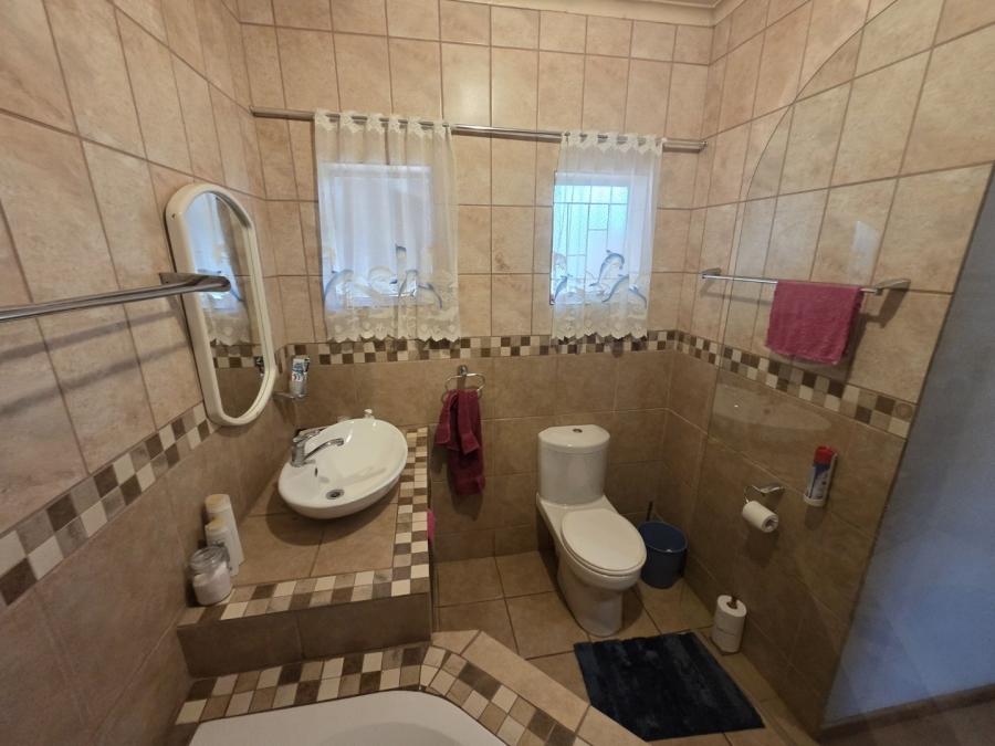 3 Bedroom Property for Sale in Fauna Park Limpopo