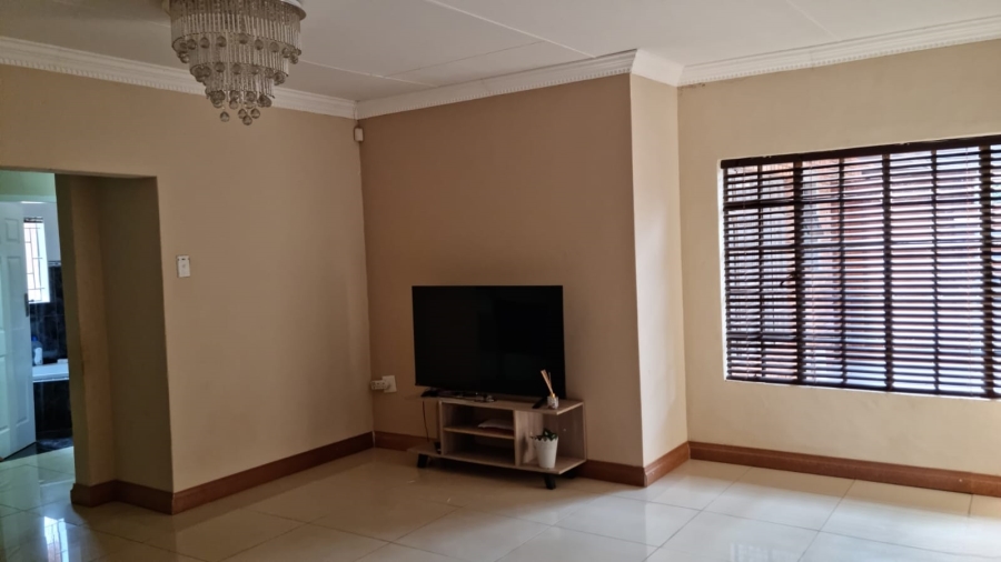 To Let 2 Bedroom Property for Rent in Chroompark Limpopo