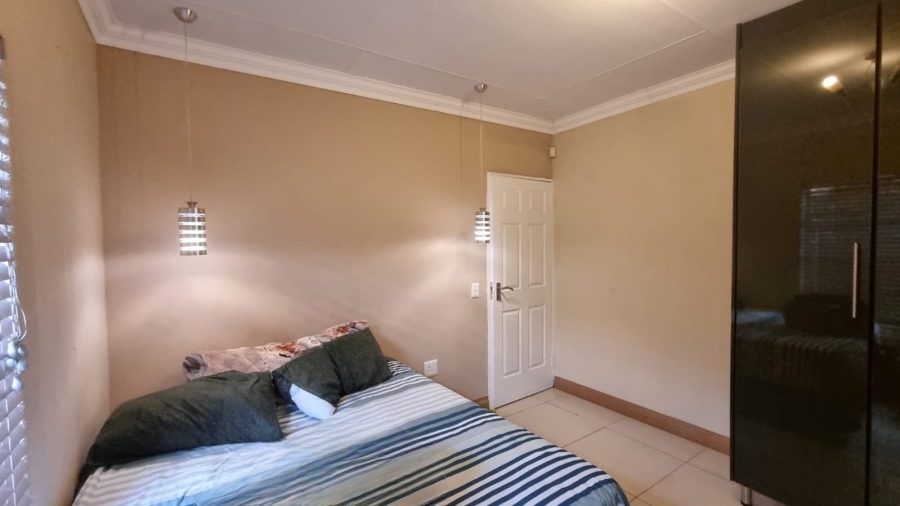 To Let 2 Bedroom Property for Rent in Chroompark Limpopo