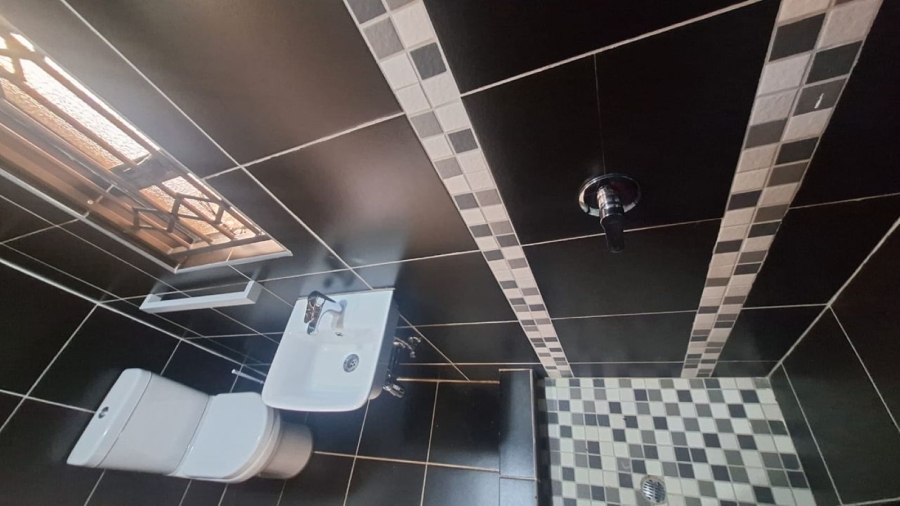 To Let 1 Bedroom Property for Rent in Chroompark Limpopo