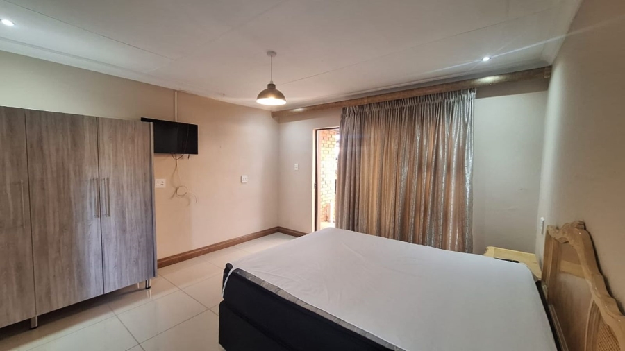 To Let 1 Bedroom Property for Rent in Chroompark Limpopo