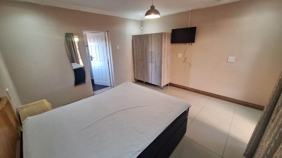 To Let 1 Bedroom Property for Rent in Chroompark Limpopo