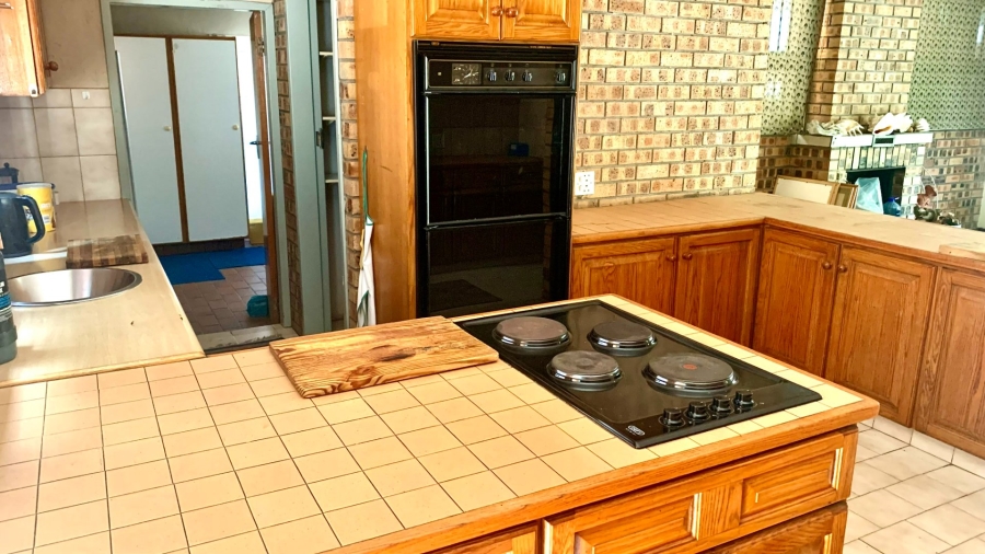 To Let 5 Bedroom Property for Rent in Polokwane Central Limpopo