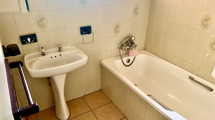 To Let 5 Bedroom Property for Rent in Polokwane Central Limpopo