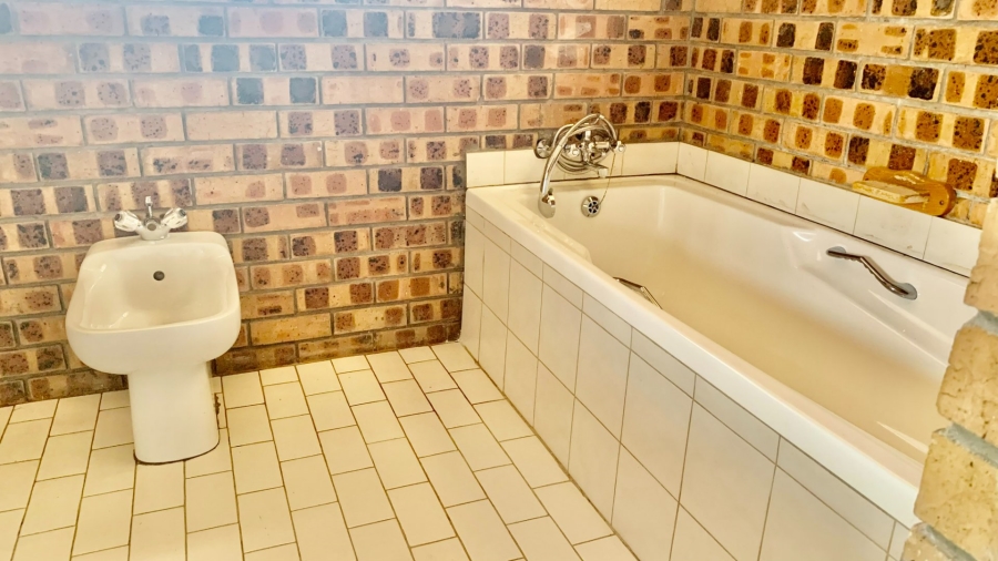 To Let 5 Bedroom Property for Rent in Polokwane Central Limpopo