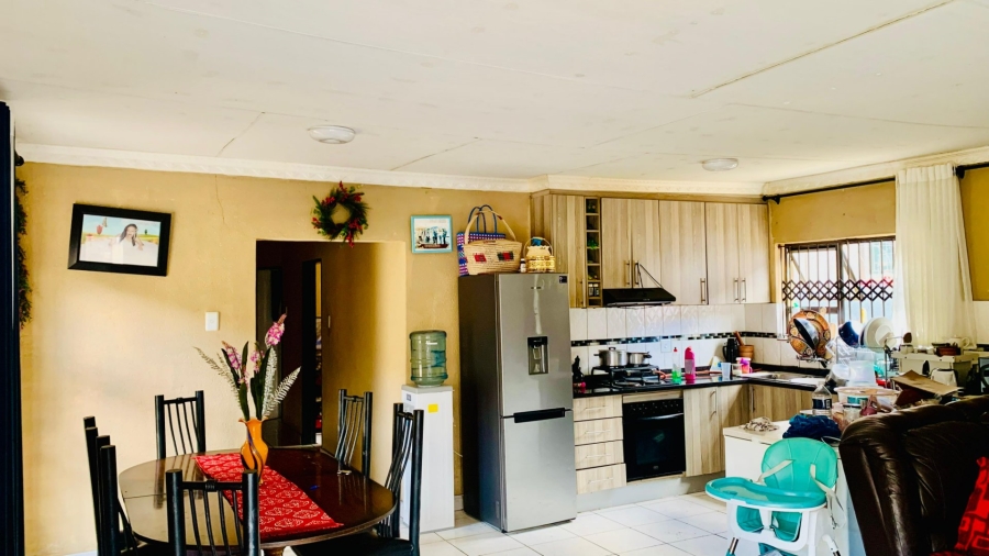 6 Bedroom Property for Sale in Aquapark Limpopo