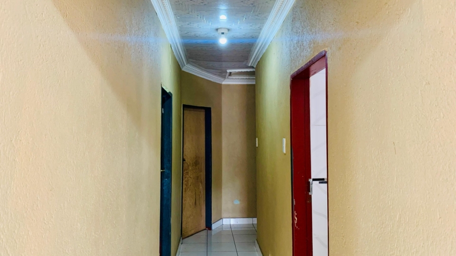 6 Bedroom Property for Sale in Aquapark Limpopo