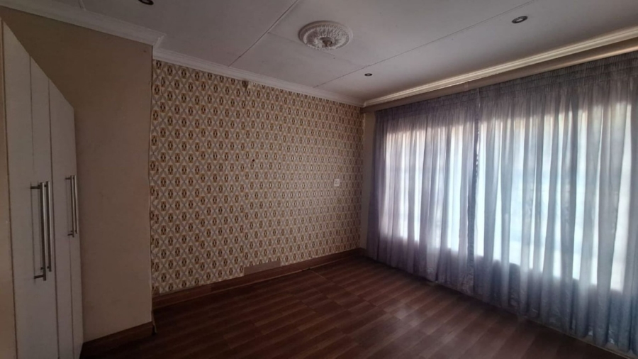 To Let 1 Bedroom Property for Rent in Mahwelereng Limpopo