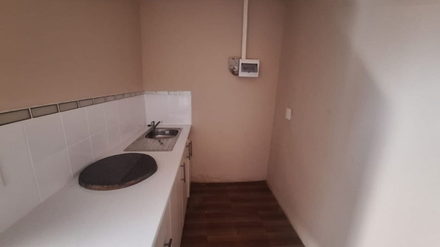 1 Bedroom Property for Sale in Mahwelereng Limpopo