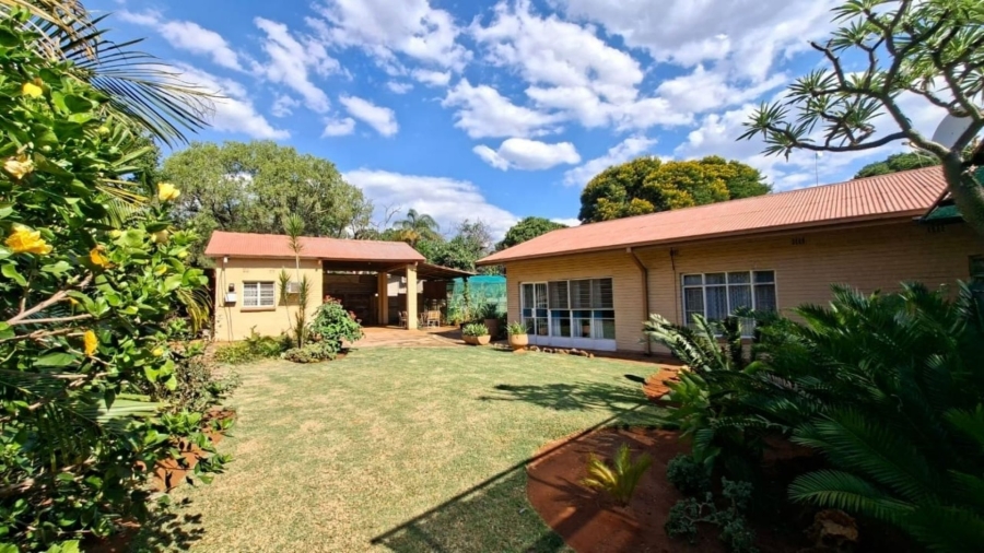 4 Bedroom Property for Sale in Kameeldoringpark Limpopo