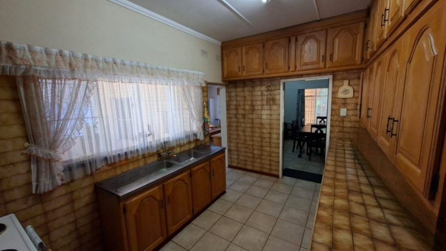 4 Bedroom Property for Sale in Kameeldoringpark Limpopo