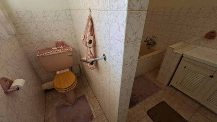 4 Bedroom Property for Sale in Kameeldoringpark Limpopo