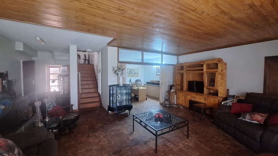 4 Bedroom Property for Sale in Kameeldoringpark Limpopo