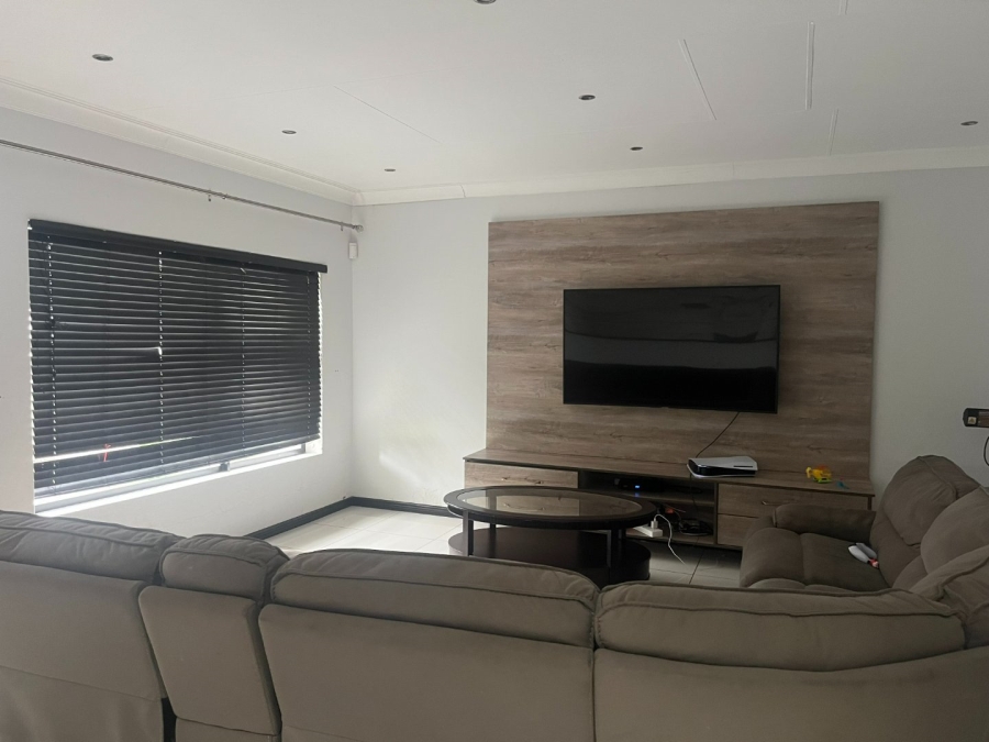 3 Bedroom Property for Sale in Aquapark Limpopo