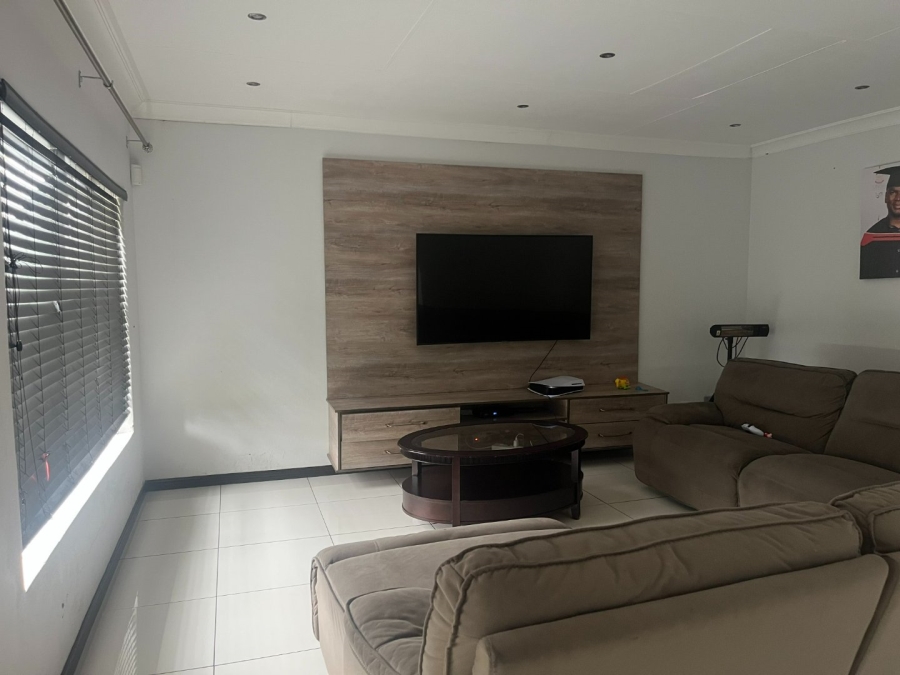 3 Bedroom Property for Sale in Aquapark Limpopo