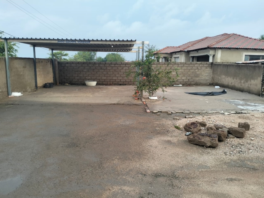 2 Bedroom Property for Sale in Moletji Limpopo