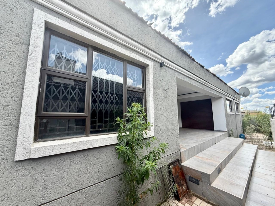 To Let 3 Bedroom Property for Rent in Mahlasedi Park Limpopo