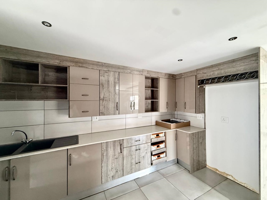 3 Bedroom Property for Sale in Mahlasedi Park Limpopo