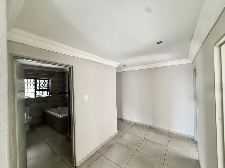 3 Bedroom Property for Sale in Mahlasedi Park Limpopo