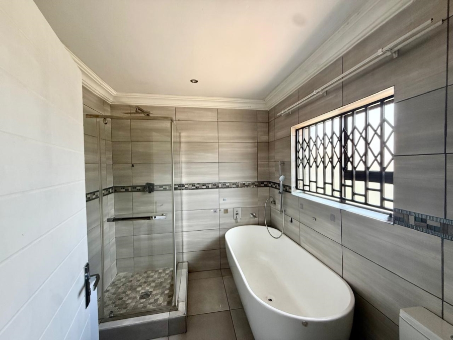 3 Bedroom Property for Sale in Mahlasedi Park Limpopo