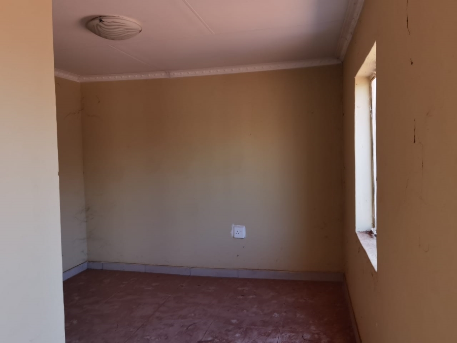 3 Bedroom Property for Sale in Mahwelereng Limpopo