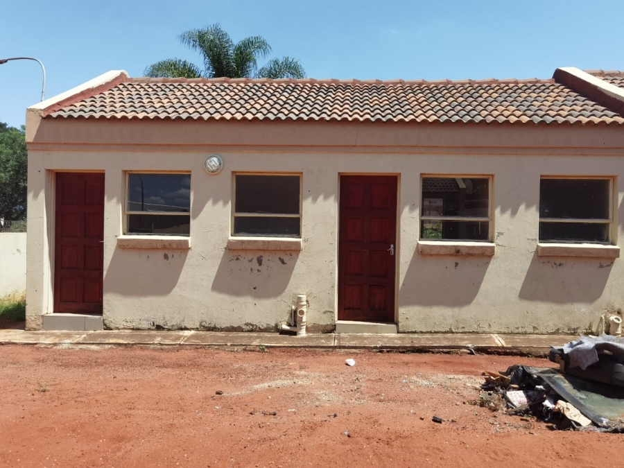 3 Bedroom Property for Sale in Mahwelereng Limpopo