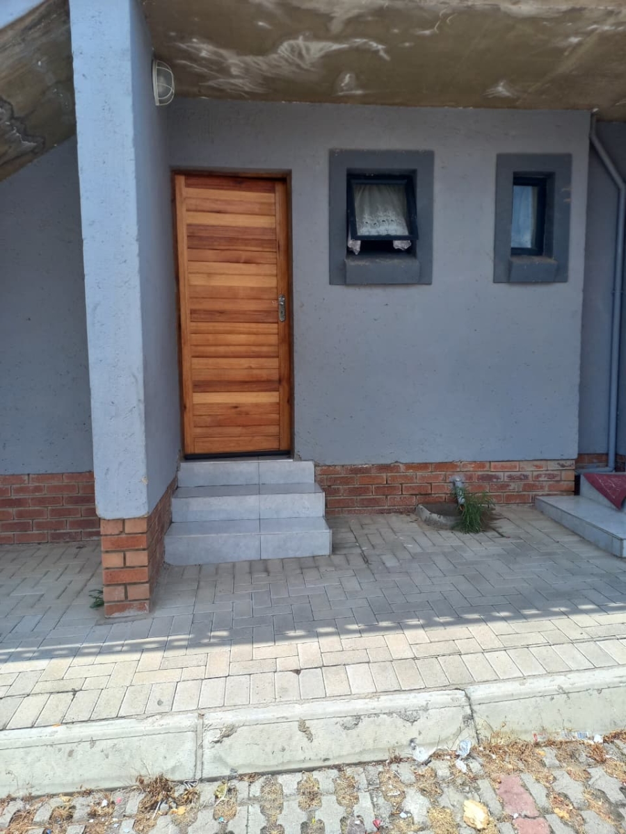 To Let 2 Bedroom Property for Rent in Bendor Limpopo