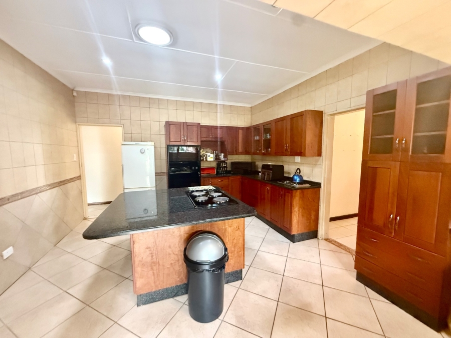 To Let 5 Bedroom Property for Rent in Welgelegen Limpopo