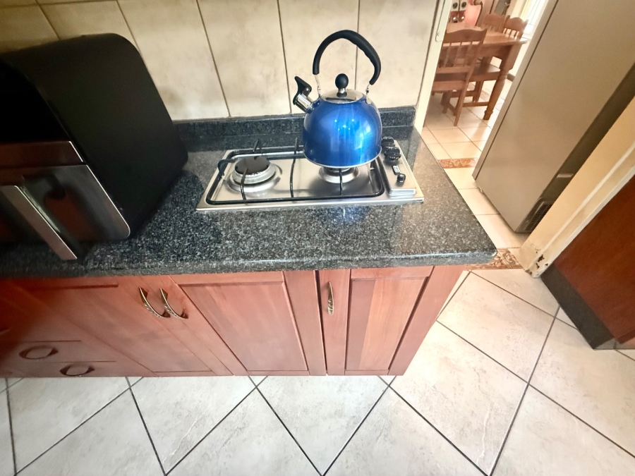 To Let 5 Bedroom Property for Rent in Welgelegen Limpopo