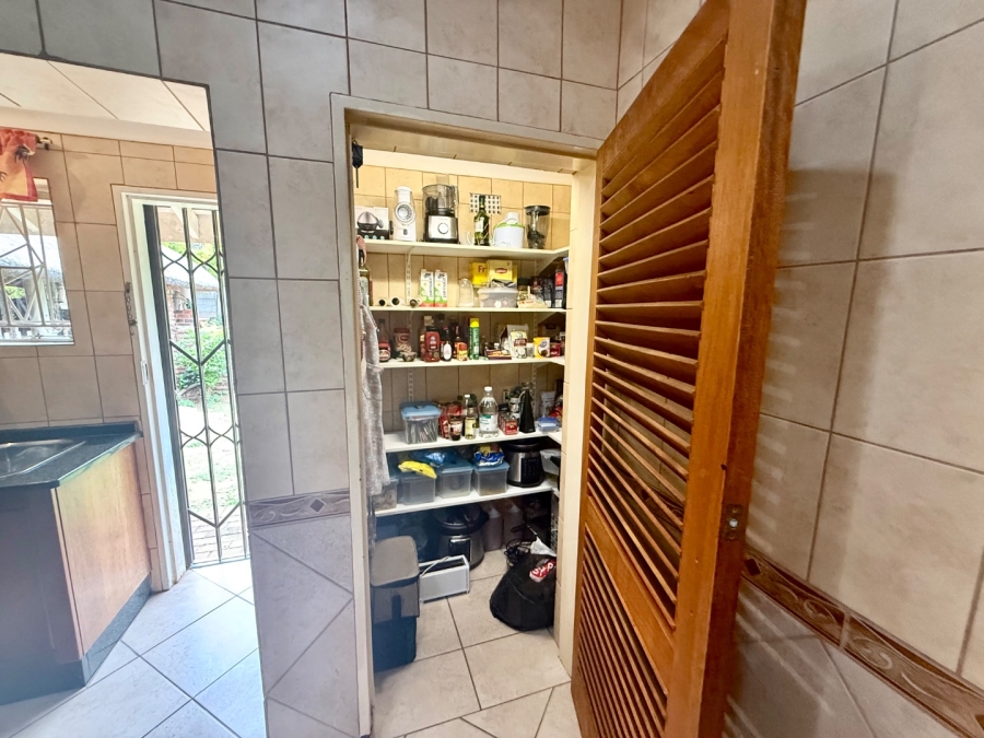 To Let 5 Bedroom Property for Rent in Welgelegen Limpopo