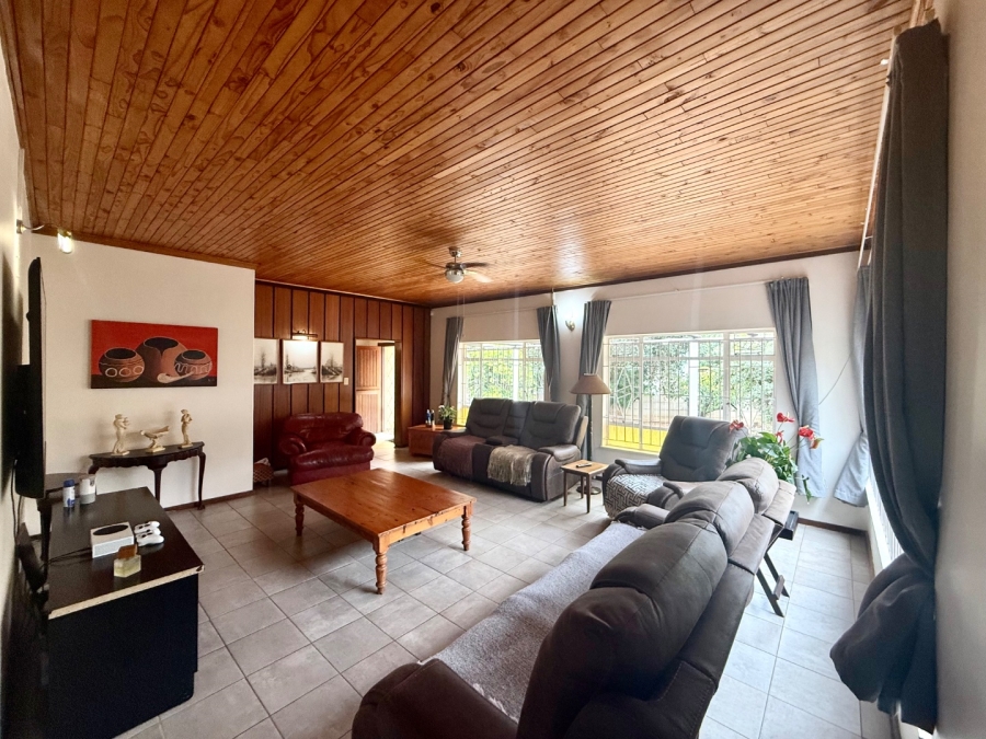 To Let 5 Bedroom Property for Rent in Welgelegen Limpopo