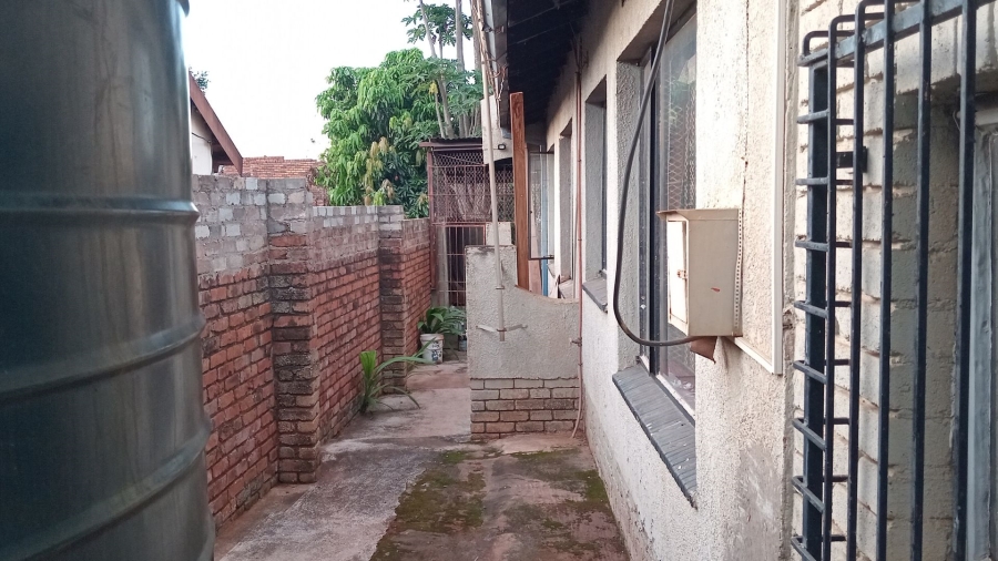 4 Bedroom Property for Sale in Lenyenye Limpopo