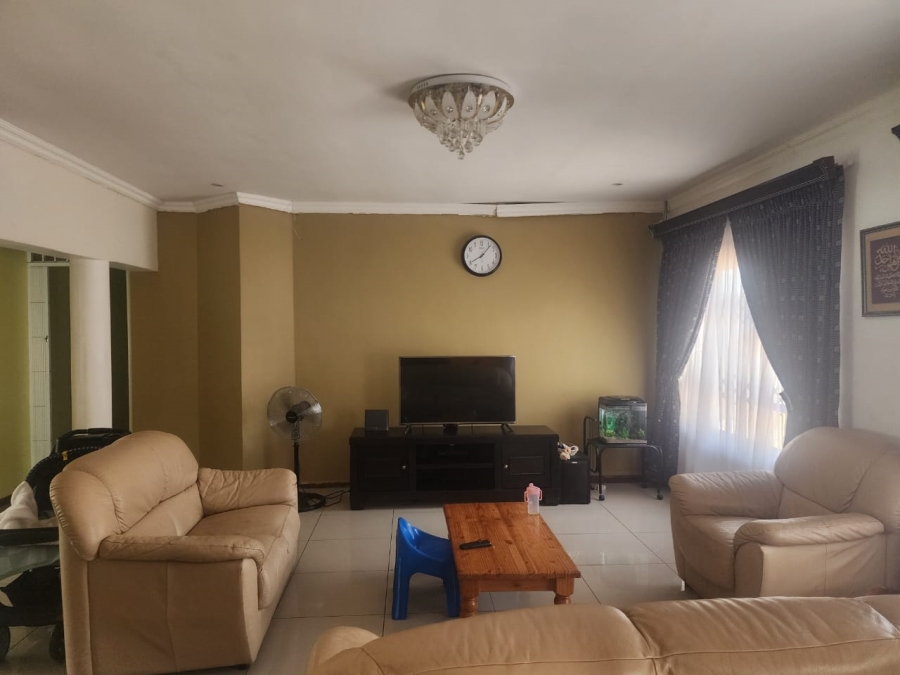 To Let 4 Bedroom Property for Rent in Thornhill Limpopo